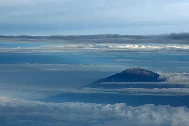 4 Days Mount Meru Climb